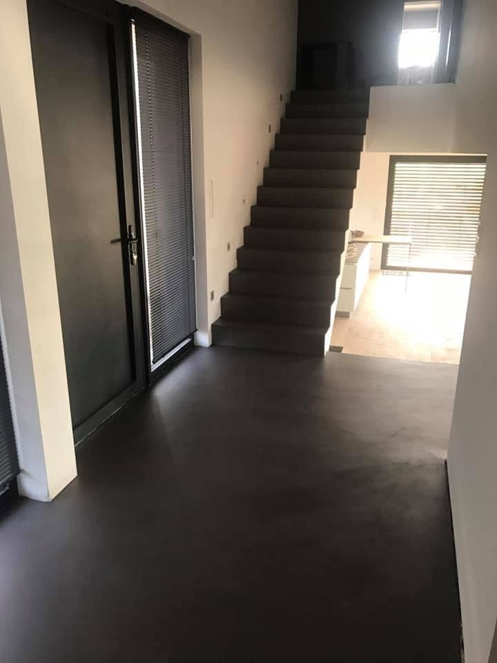 Béton ciré - sol et escalier
