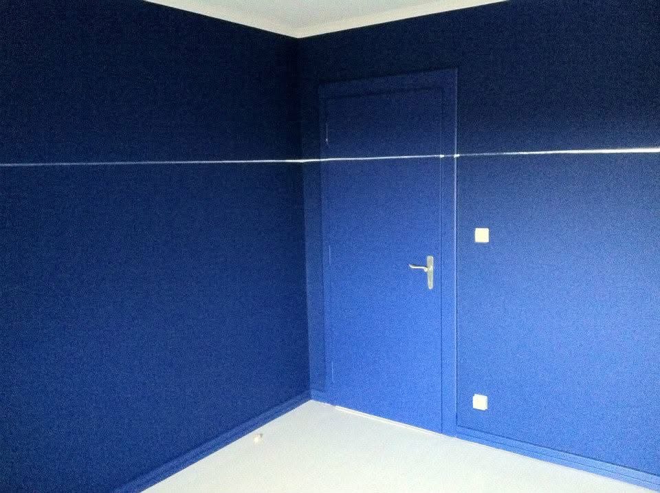 Préparation décorative bleue et liseré argenté
